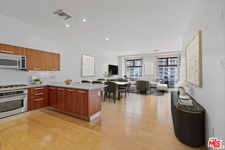 801 S Grand Ave Unit 1204, Los Angeles, CA 90017