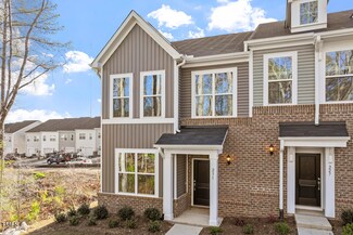 231 Frosted Iris Ln Unit 174, Garner, NC 27529
