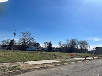 13242 Buffalo St, HamtraMcK, MI 48212