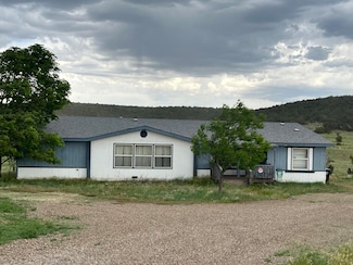 96 County Line Rd, Edgewood, NM 87015
