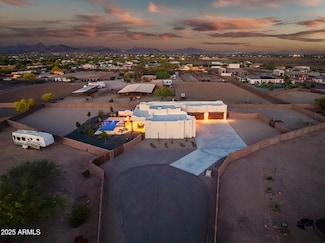 2609 W Lavitt Ln, Phoenix, AZ 85086