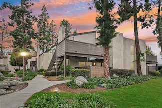 1430 Cabrillo Park Dr Unit B, Santa Ana, CA 92701