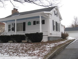 726 Seymour Ave, Lansing, MI 48906