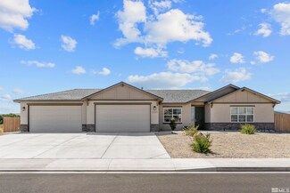 2545 Emerson Cir, Fernley, NV 89408
