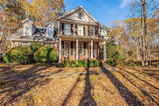 125 Lake Laurel Dr, Dahlonega, GA 30533