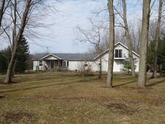 2766 Hindsburg Rd, Albion, NY 14411