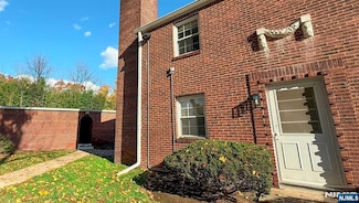 63 W Hudson Ave Unit C5, Englewood, NJ 07631