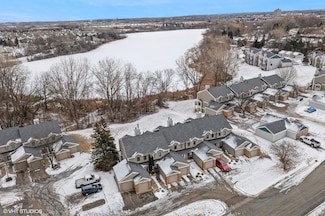 3040 Shields Dr Unit 102, Saint Paul, MN 55121
