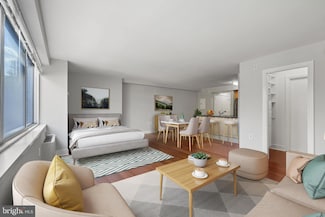 800 4th St SW Unit N111, Washington, DC 20024