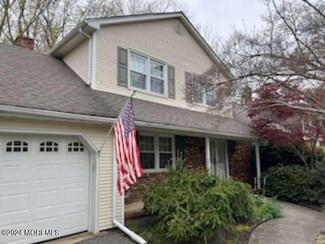 3 Lancaster Dr, Ocean, NJ 07712