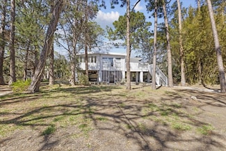 1149 Shell Crest Ave, Cedar Key, FL 32625