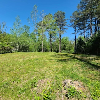 26 Scenic Dr, Burnside, KY 42519