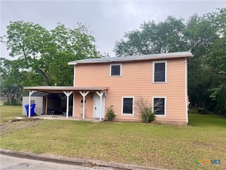 503 Dunn St Unit YKM, Yoakum, TX 77995