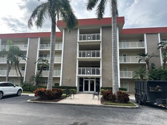 3000 NE 48th Ct Unit 104, Lighthouse Point, FL 33064
