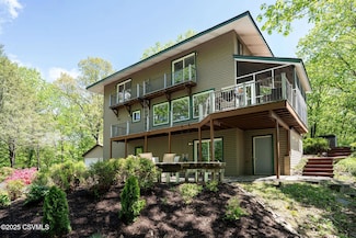 78 Trillium Ln, Danville, PA 17821