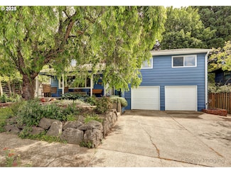 1124 SW Chestnut Dr, Portland, OR 97219