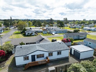 107 13th St NE, Long Beach, WA 98631