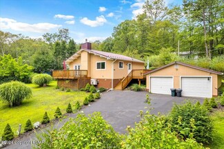 138 Kittatinny Dr, Bushkill, PA 18324