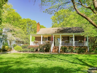 332 9th St NW, Hickory, NC 28601