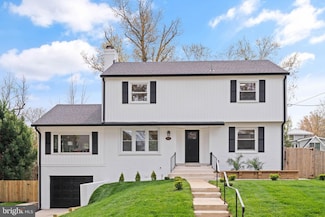913 Dewolfe Dr, Alexandria, VA 22308
