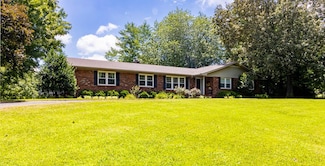 1585 Eastlawn Rd, Hanson, KY 42413