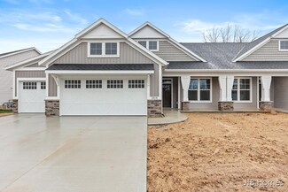 3814 Windsor Ridge Dr NE, Rockford, MI 49341