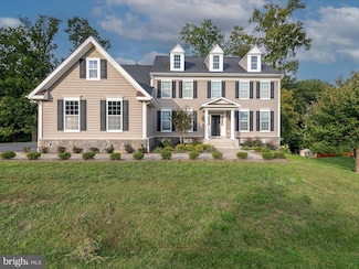 171 Lackawanna Ln, Falling Waters, WV 25419