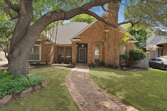 4219 Oak Springs Dr, Arlington, TX 76016