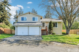 850 SW Kingma Ct, Oak Harbor, WA 98277