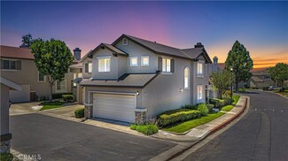 815 N Kintyre Dr, Orange, CA 92869