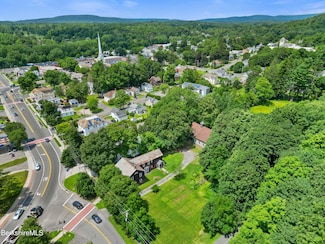 2 Park St, Lee, MA 01238