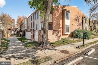 9673 Brassie Way, Montgomery Village, MD 20886