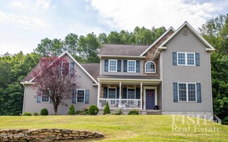 290 Windecker Ln, Jersey Shore, PA 17740