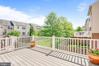 22930 Chinkapin Oak Terrace, Sterling, VA 20166