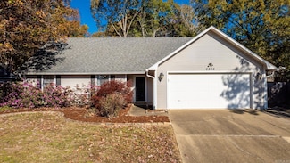 2808 W Greenbrier, Benton, AR 72015