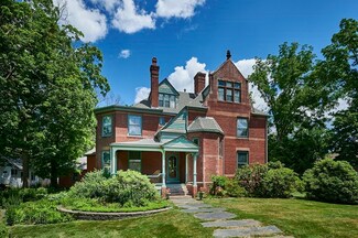 275 Elm St, Northampton, MA 01060