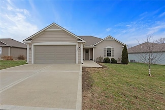 103 N Sivley St, Peculiar, MO 64078