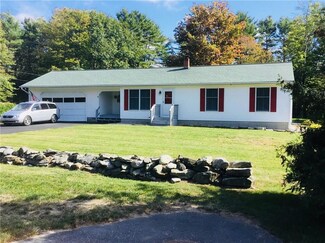 6 Collins Cir, Topsham, ME 04086
