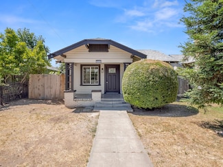 3644 E Illinois Ave, Fresno, CA 93702