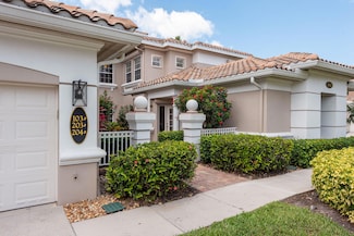 3950 Deer Crossing Ct Unit 204, Naples, FL 34114