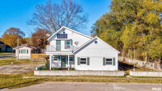 624 W Front St, Buffalo, IA 52728