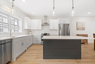 50 Cate St Unit 16, Portsmouth, NH 03801