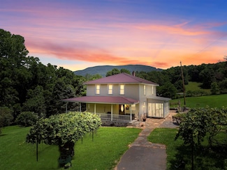 250 Robertson Mountain Rd, Narrows, VA 24124