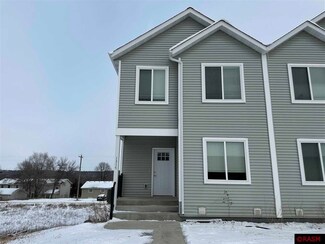 1317 1317 S Minnesota St, New Ulm, MN 56073