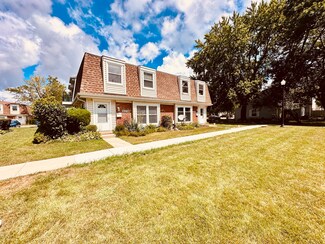 2235 Flower Ct Unit 126, Schaumburg, IL 60194