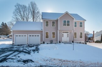 6 Hartford Ave S, Upton, MA 01568