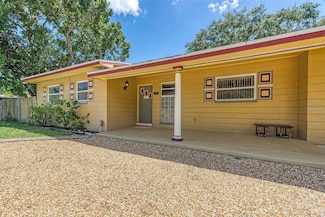 2702 45th St S, Gulfport, FL 33711
