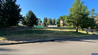3240 Cooke St S, Salem, OR 97302