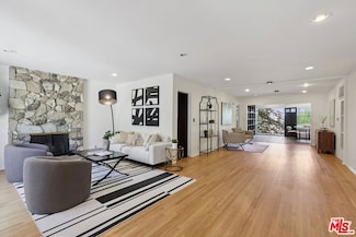 4111 Scandia Way, Los Angeles, CA 90065