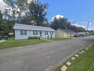 1152 Freeman Ln, Port Allen, LA 70767